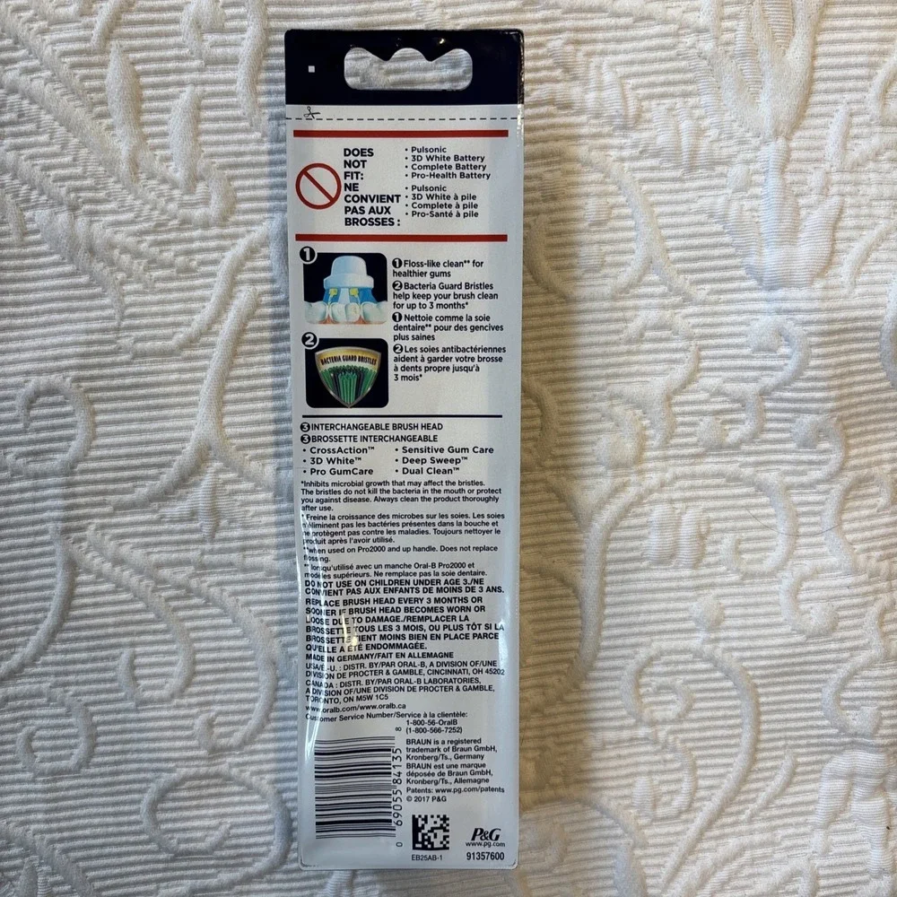 Oral-B FlossAction Replacement Brush Heads (1 Count)-Bacteria Guard Bristles